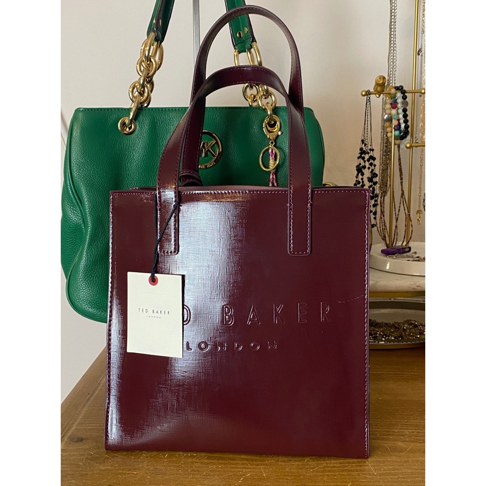 Ted Baker London Icon Tote Bag Burgundy Crosshatch Textured Floral Charm NEW